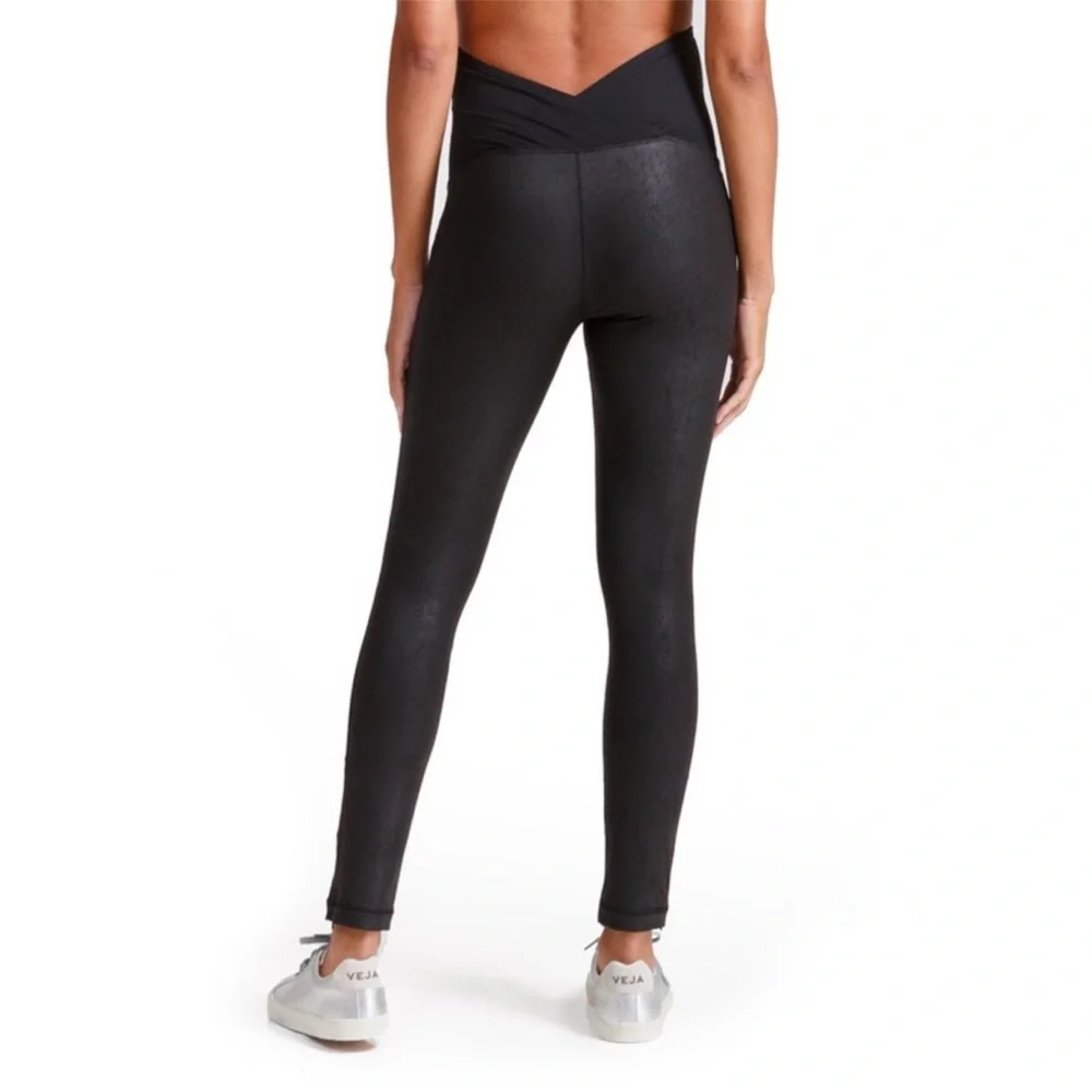 High Gloss Maternity leggings black. NWT - Picture 5 of 15